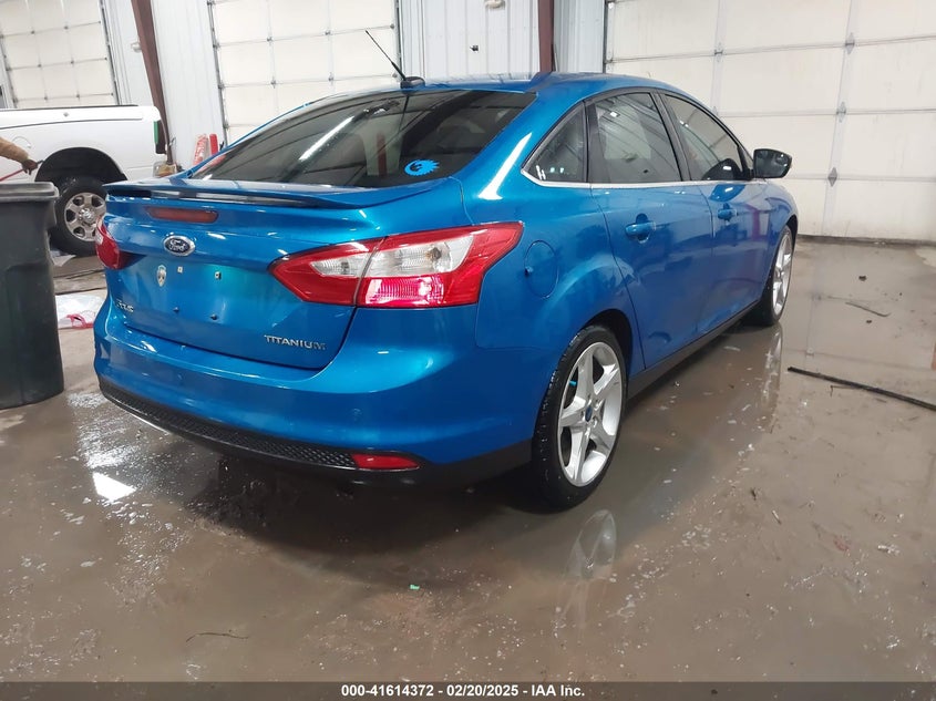 2012 FORD FOCUS VIN: 1FAHP3J22CL329842