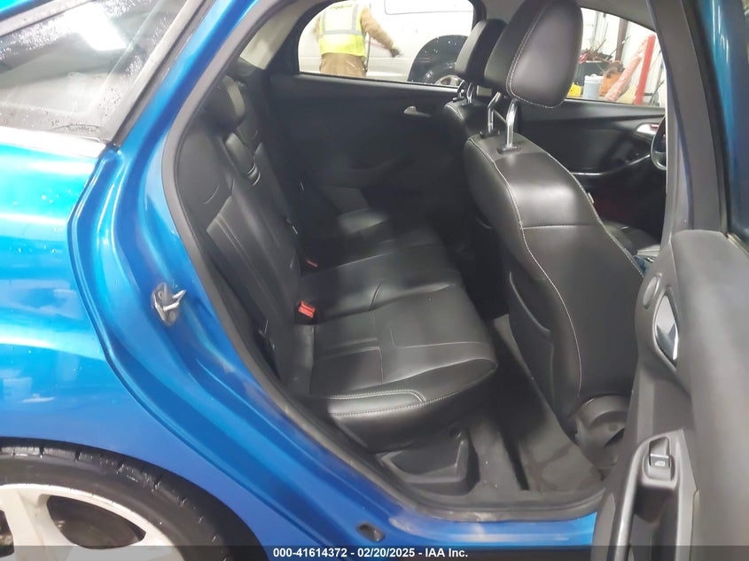 2012 FORD FOCUS VIN: 1FAHP3J22CL329842
