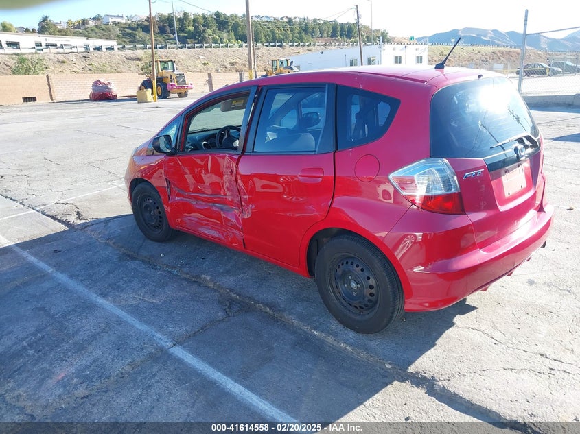 2009 HONDA FIT VIN: JHMGE88219C005870