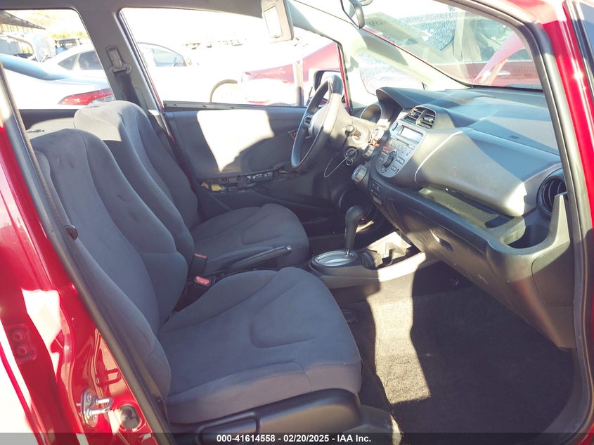 2009 HONDA FIT VIN: JHMGE88219C005870
