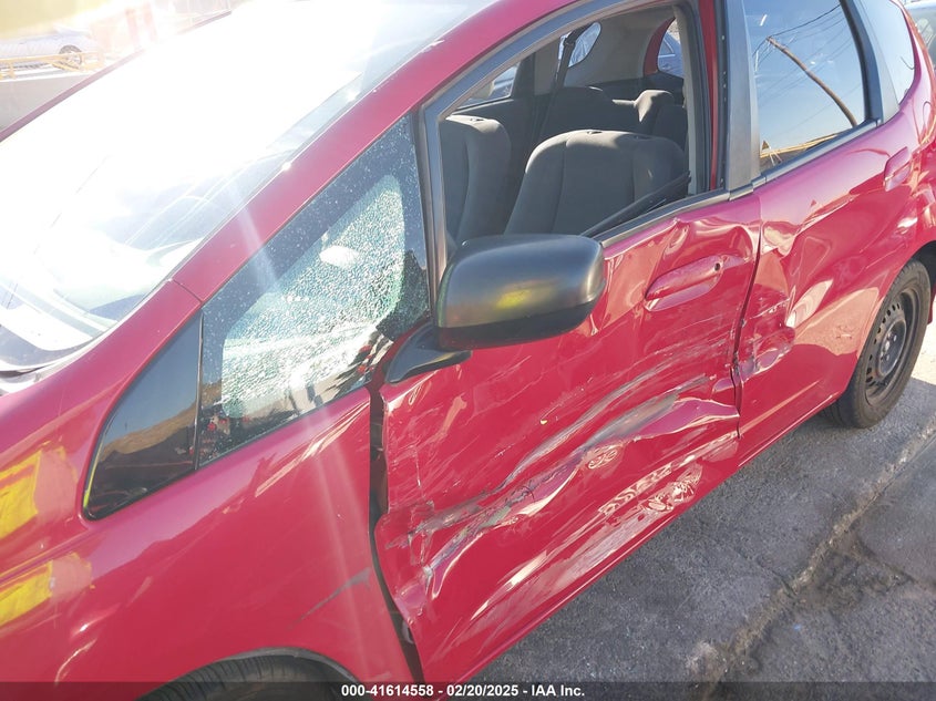 2009 HONDA FIT VIN: JHMGE88219C005870