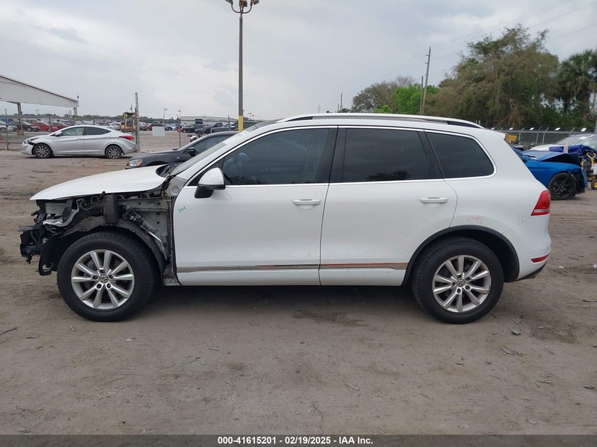 2013 VOLKSWAGEN TOUAREG VR6 SPORT - WVGEF9BP6DD004373