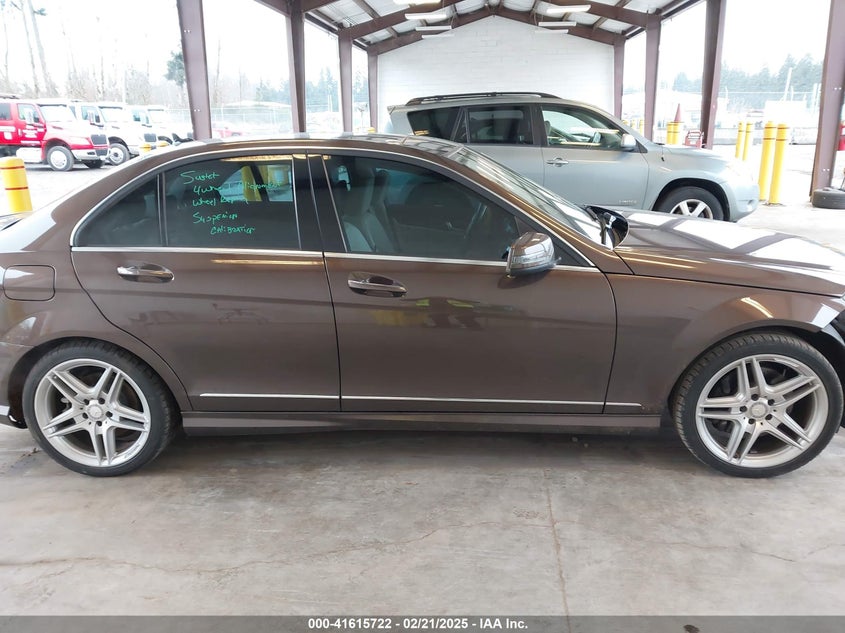2013 MERCEDES-BENZ C 350 SPORT - WDDGF5HB7DG147211