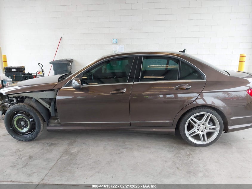 2013 MERCEDES-BENZ C 350 SPORT - WDDGF5HB7DG147211