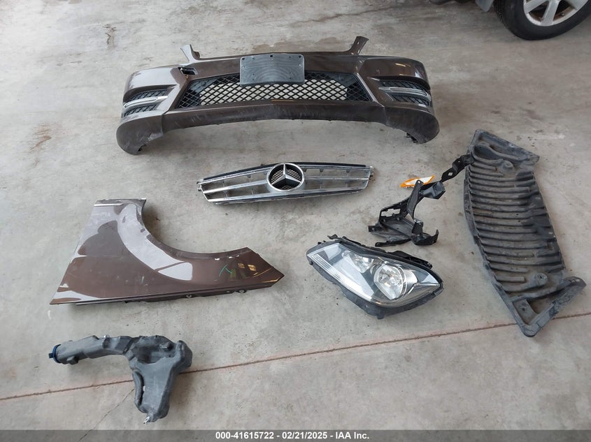 2013 MERCEDES-BENZ C 350 SPORT - WDDGF5HB7DG147211