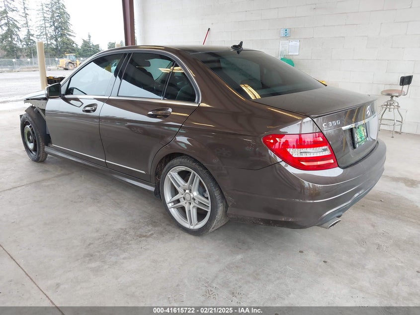 2013 MERCEDES-BENZ C 350 SPORT - WDDGF5HB7DG147211