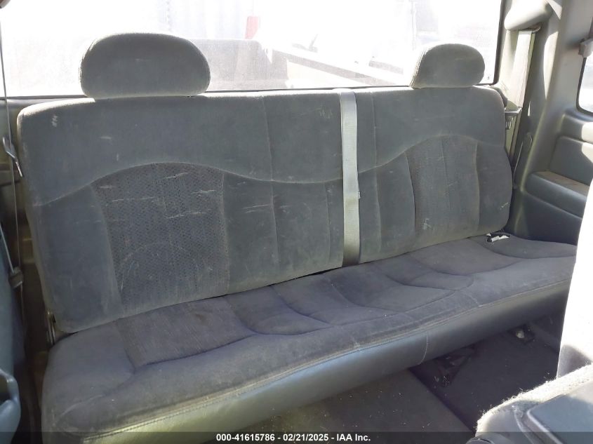 2000 Chevrolet Silverado 1500 Ls VIN: 1GCEC19V6YZ114125 Lot: 41615786