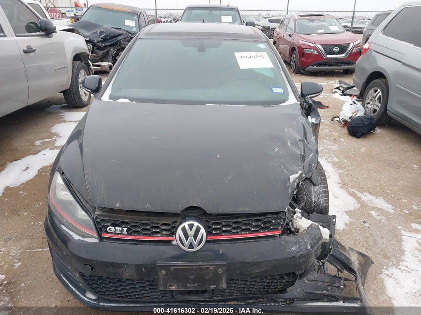 2015 VOLKSWAGEN GOLF GTI 2.0T SE 4-DOOR - 3VW4T7AU1FM070225