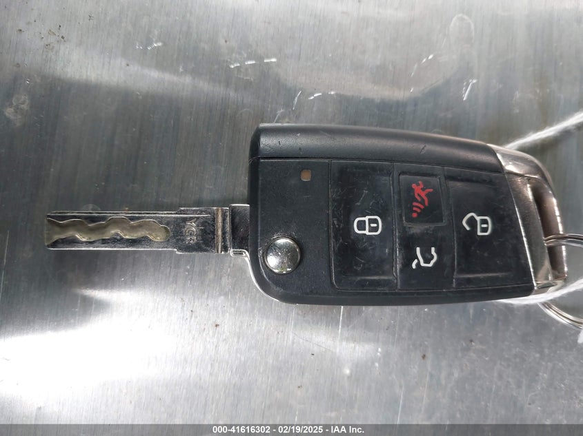 2015 VOLKSWAGEN GOLF GTI 2.0T SE 4-DOOR - 3VW4T7AU1FM070225