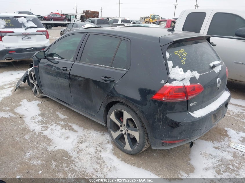 2015 VOLKSWAGEN GOLF GTI 2.0T SE 4-DOOR - 3VW4T7AU1FM070225