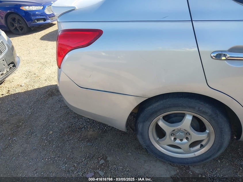 2014 NISSAN VERSA 1.6 SV - 3N1CN7AP7EL870392