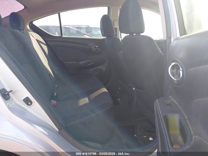 2014 NISSAN VERSA 1.6 SV - 3N1CN7AP7EL870392