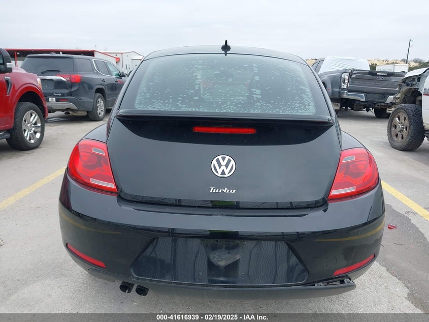 2016 VOLKSWAGEN BEETLE VIN: 3VWJ17AT5GM636971