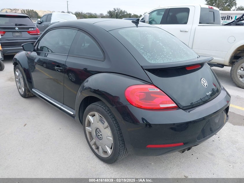 2016 VOLKSWAGEN BEETLE VIN: 3VWJ17AT5GM636971