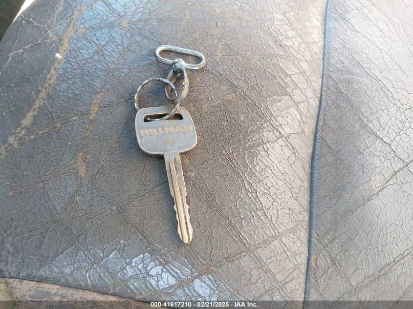 2002 Toyota Sequoia Sr5 V8 VIN: 5TDZT34A62S130108 Lot: 41617210