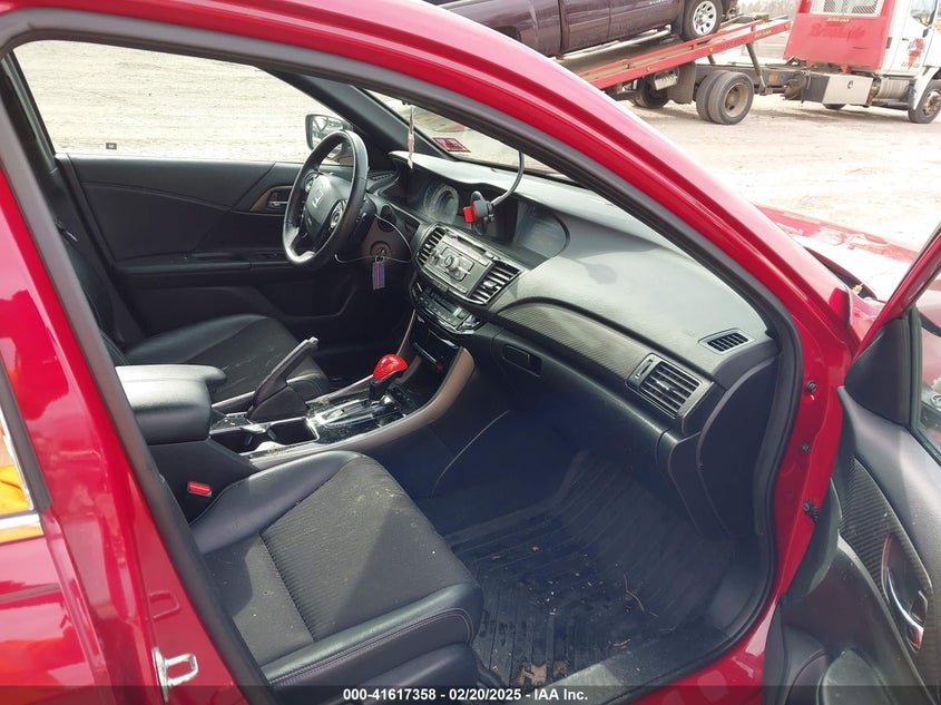 2017 HONDA ACCORD VIN: 1HGCR2F52HA296955
