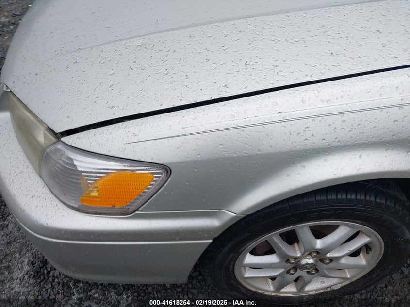 2000 Toyota Camry Xle V6 VIN: JT2BF28K3Y0242116 Lot: 41618254