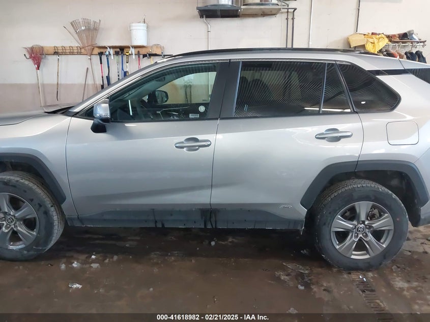 2024 TOYOTA RAV4 HYBRID XLE - 4T3RWRFV1RU161639