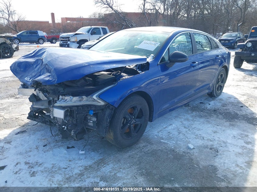 2022 KIA K5 VIN: 5XXG64J26NG136711