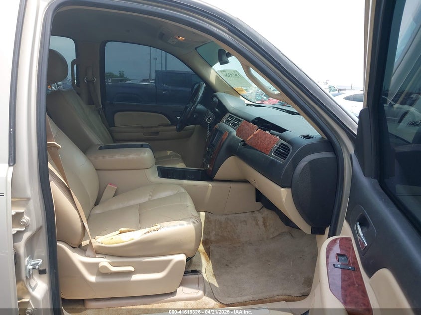 2007 CHEVROLET TAHOE VIN: 1GNFC13077R126520