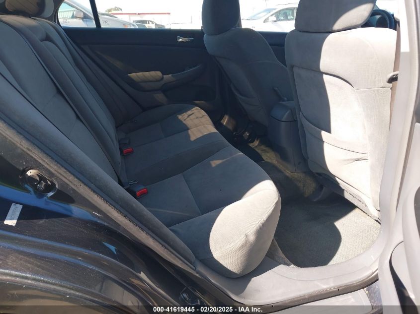 2003 Honda Accord 2.4 Ex VIN: 1HGCM566X3A070602 Lot: 41619445