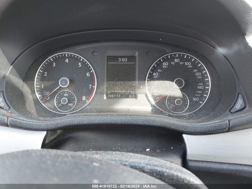 2013 VOLKSWAGEN PASSAT VIN: 1VWBP7A34DC064498
