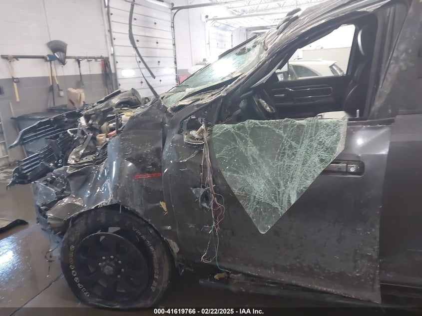 2023 RAM 2500 LARAMIE  4X4 6'4 BOX - 3C6UR5FL8PG646566