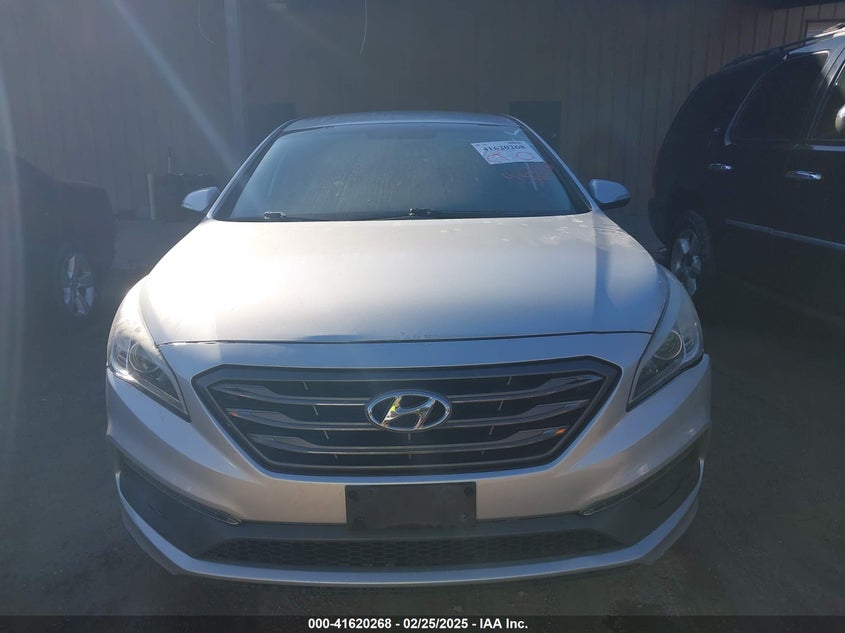 2015 HYUNDAI SONATA VIN: 5NPE34AF8FH114492