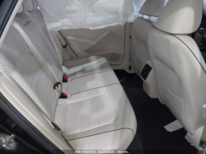 2018 VOLKSWAGEN PASSAT VIN: 1VWBA7A33JC041338