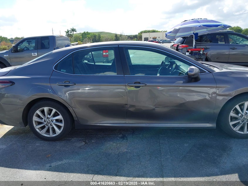 2022 TOYOTA CAMRY VIN: 4T1C11AK4NU636433
