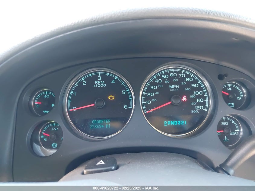 2008 CHEVROLET SUBURBAN 1500 VIN: 1GNFK16368R164170