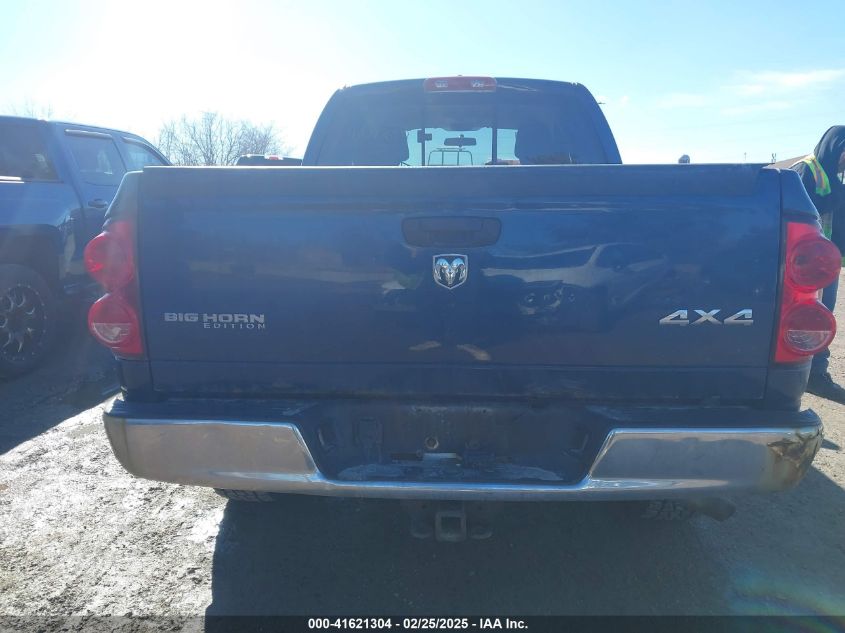 2007 Dodge Ram 1500 Slt/Trx4 Off Road/Sport VIN: 1D7HU18247J612070 Lot: 41621304