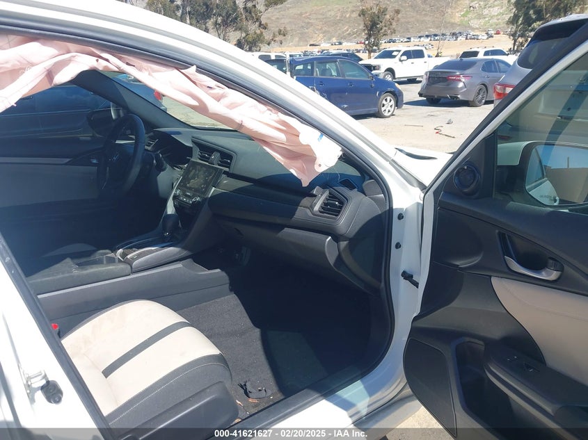 2018 HONDA CIVIC VIN: SHHFK7H52JU400821