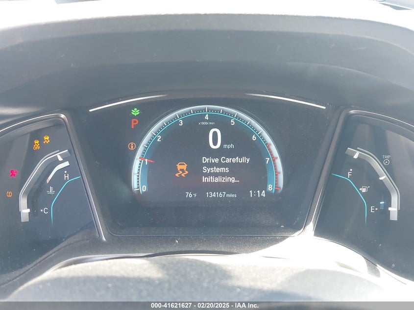 2018 HONDA CIVIC VIN: SHHFK7H52JU400821