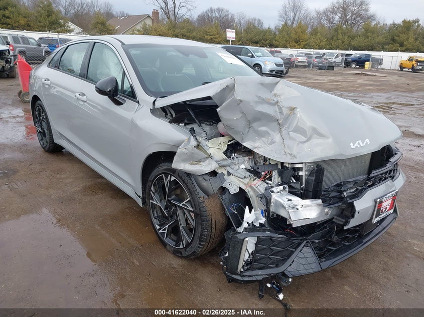 2025 KIA K5 VIN: KNAG64J7XS5312586