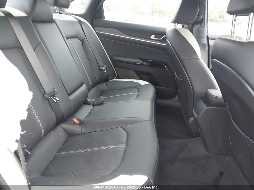 2025 KIA K5 VIN: KNAG64J7XS5312586