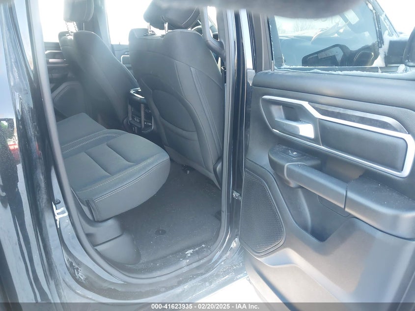 2022 RAM 1500 VIN: 1C6SRFBT5NN202973