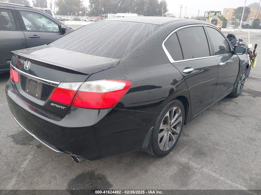 2015 HONDA ACCORD VIN: 1HGCR2F52FA078320