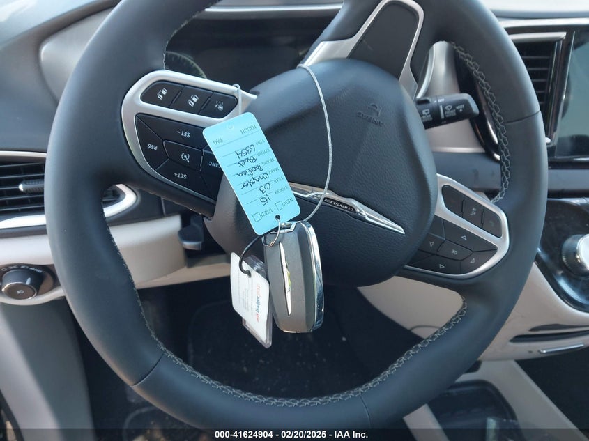 2023 CHRYSLER PACIFICA TOURING L - 2C4RC1BG0PR596354