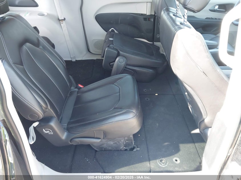 2023 CHRYSLER PACIFICA TOURING L - 2C4RC1BG0PR596354
