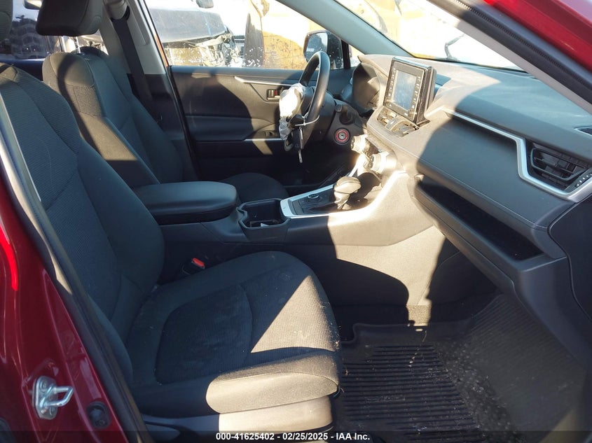 2022 TOYOTA RAV4 HYBRID LE - JTMMWRFV1ND147810