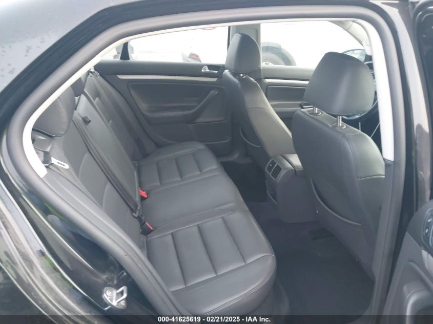 2008 Volkswagen Jetta Se/Sel VIN: 3VWRM71K48M026496 Lot: 41625619