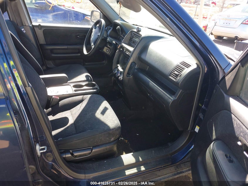 2006 HONDA CR-V VIN: JHLRD68566C025896