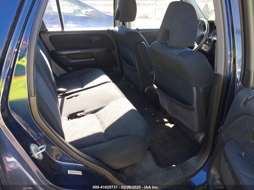 2006 HONDA CR-V VIN: JHLRD68566C025896