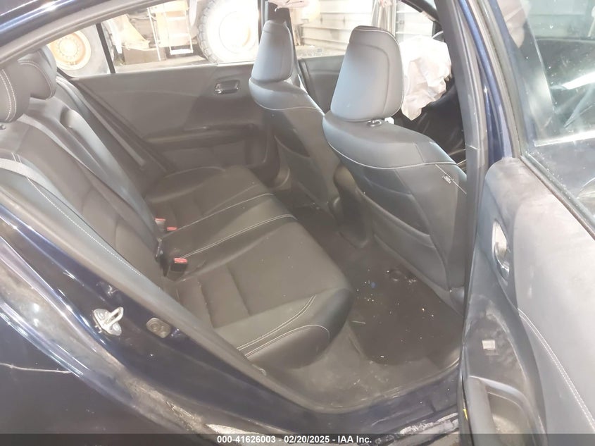 2017 HONDA ACCORD VIN: 1HGCR2F60HA219123