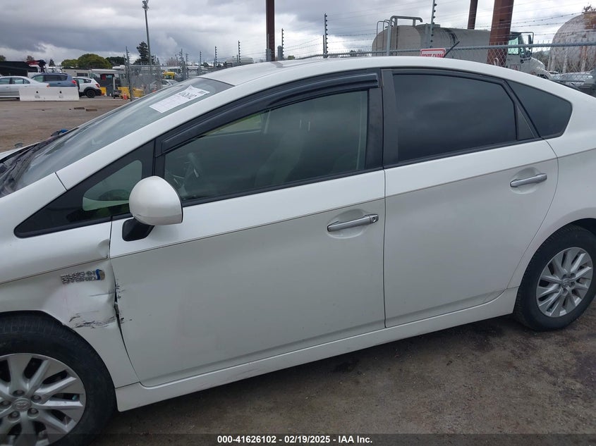 2014 TOYOTA PRIUS PLUG-IN VIN: JTDKN3DP7E3055943