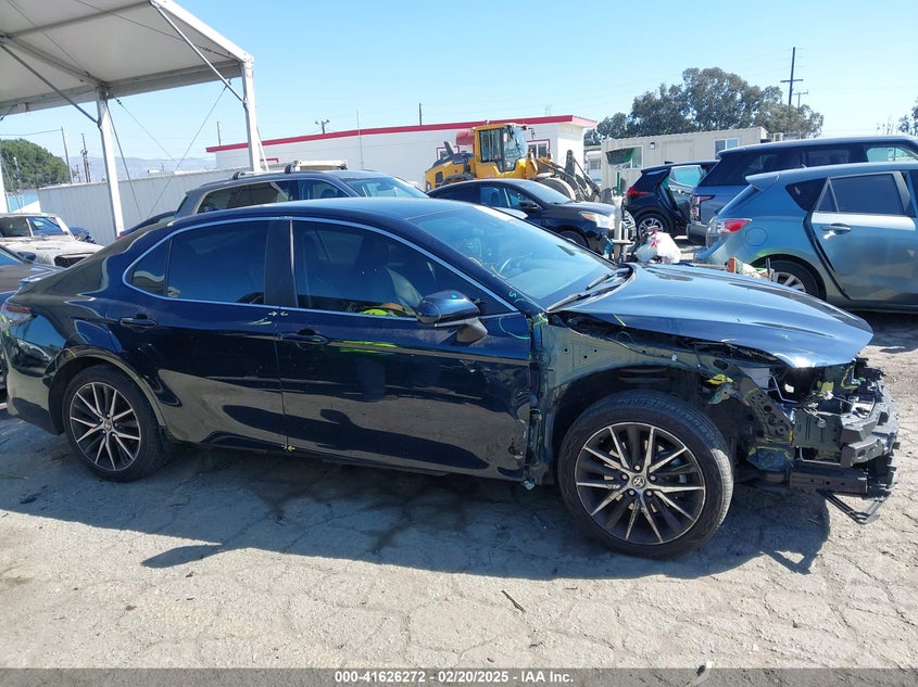 2021 TOYOTA CAMRY SE - 4T1G11AK6MU526029
