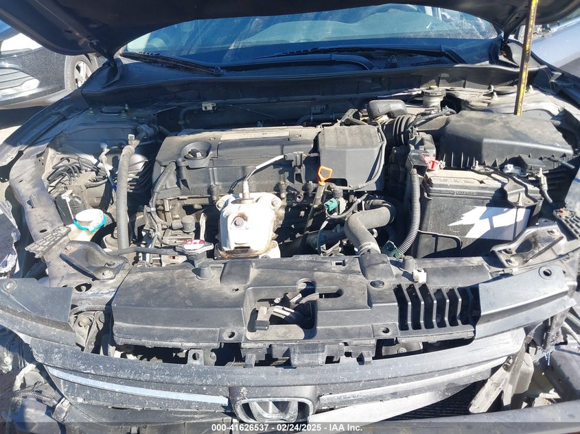2015 HONDA ACCORD VIN: 1HGCR2F38FA229756