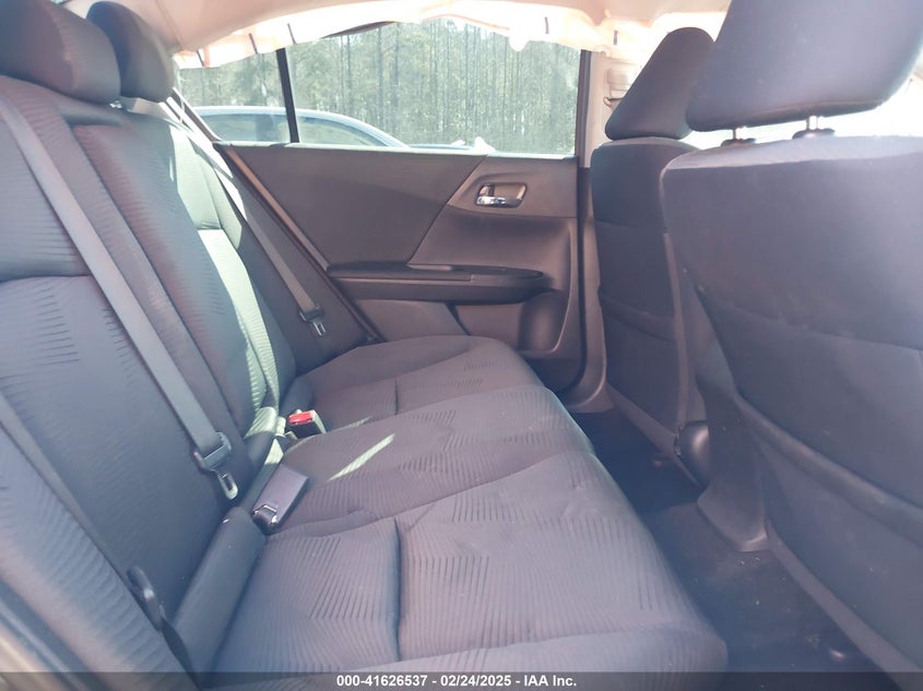 2015 HONDA ACCORD VIN: 1HGCR2F38FA229756