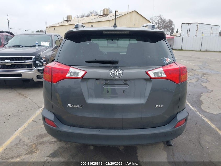 2015 TOYOTA RAV4 XLE JTMWFREV3FD067128